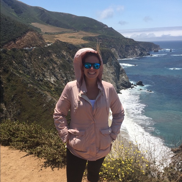 Meet your Posher, Allison - Picture 3 of 4